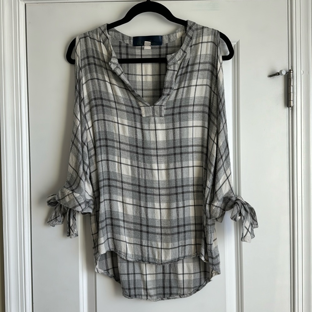 Blue Rain Cold Shoulder 3/4 Sleeve Flannel